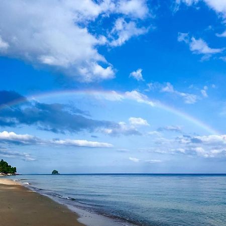 Tioman Cabana Bed & Breakfast Kampong Ayer Batang エクステリア 写真